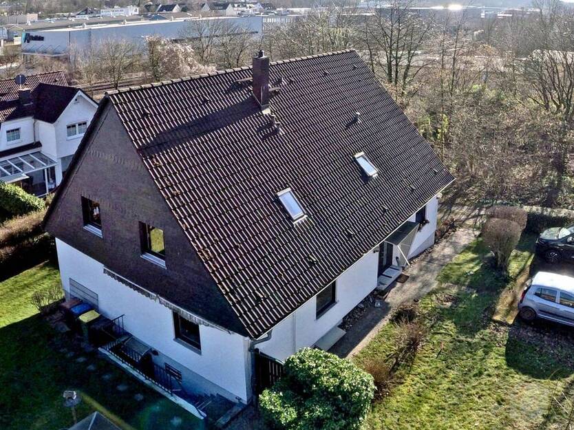 Familientraum mit Gartenidylle. Platz für Kinder, Tiere & gemeinsame Momente