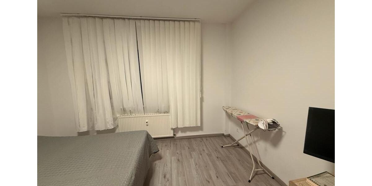 Etagenwohnung Duisburg Mittelmeiderich - 1 Zimmer, 50 m&sup2;, 750&euro; | Angebot:25616598