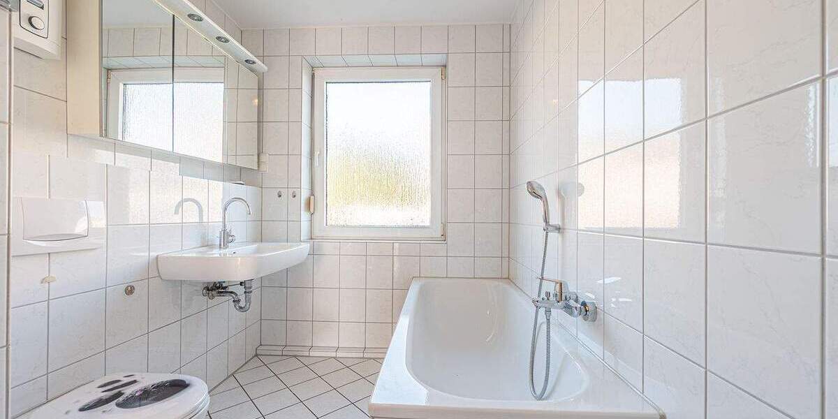 Etagenwohnung Mülheim an der Ruhr Dümpten - 3 Zimmer, 94 m&sup2;, 270.000&euro; | Angebot:25670665