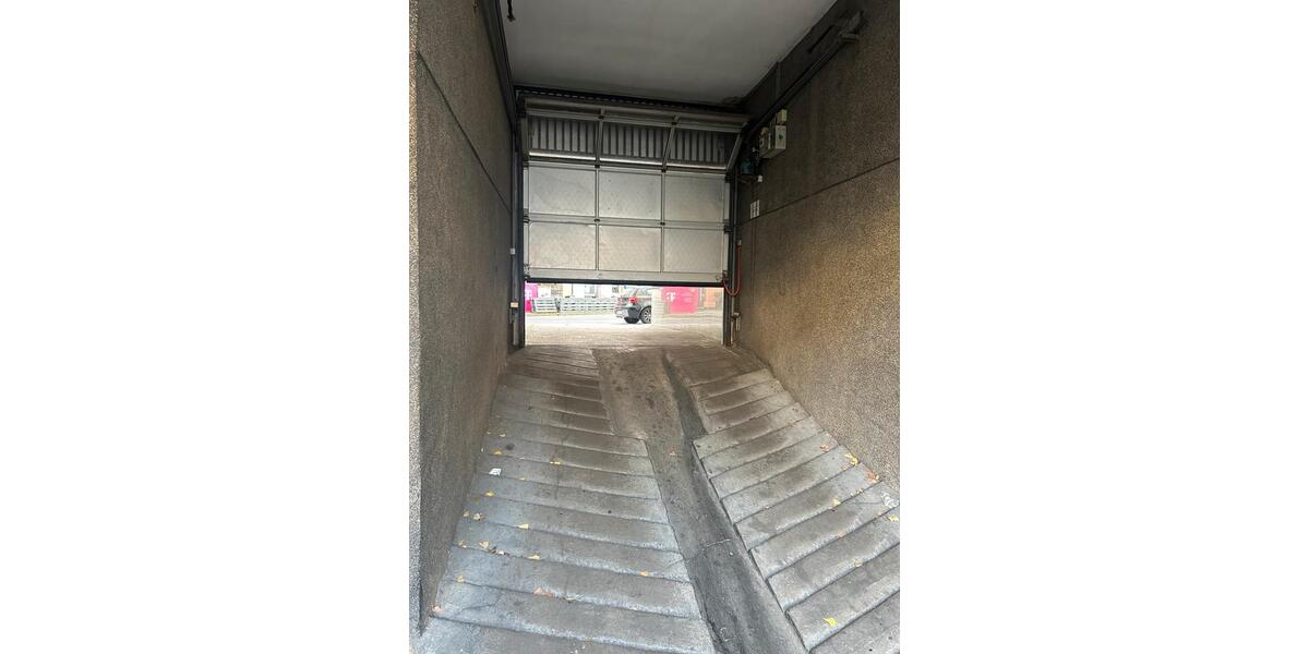 Garagen / Stellplätze Düsseldorf Stadtmitte - 140&euro; | Angebot:24349914