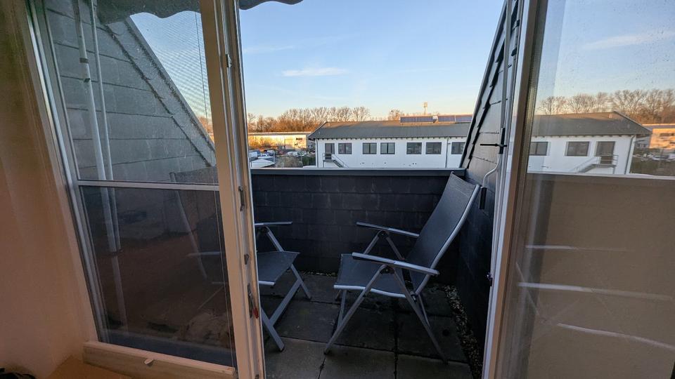 Dachgeschoßwohnung Viersen Hülsdonk - 3.5 Zimmer, 106 m&sup2;, 1.060&euro; | Angebot:25571220