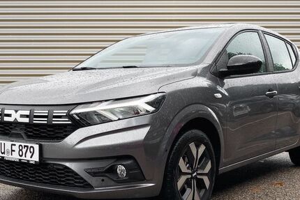 Dacia Sandero 8.000 km 18.755 &euro; Duisburg 47059