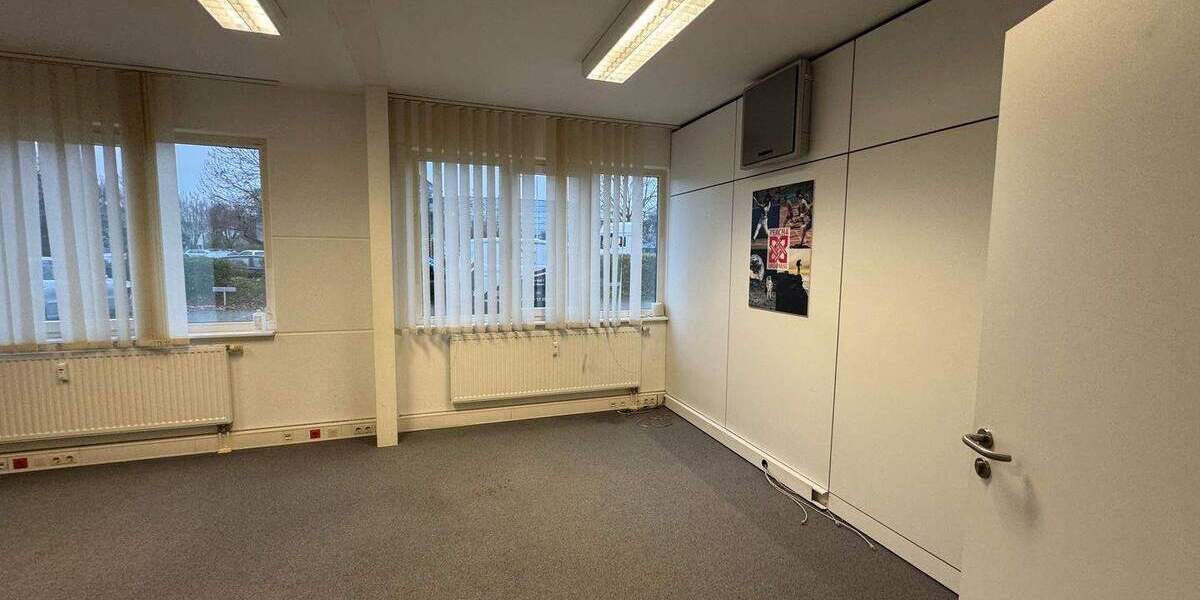 25m² Büro Kanzlei ! KLIMA ! im EG viele Parkplätze! 1 zimmer