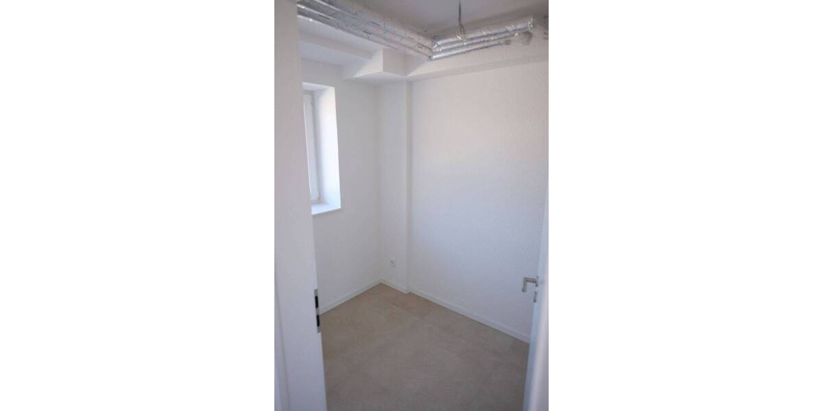 Reihenmittelhaus Mönchengladbach Genhülsen - 3 Zimmer, 130 m&sup2;, 1.700&euro; | Angebot:26450306