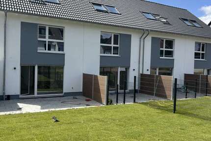 Haus Langenfeld-Reusrath Reusrath - 5 Zimmer, 137 m&sup2;, 2.199&euro; | Angebot:26319157