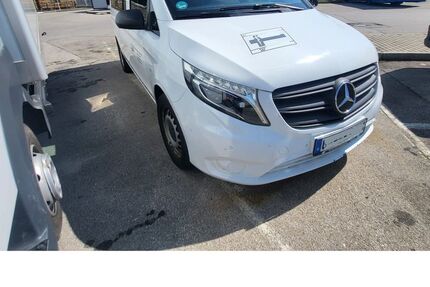Mercedes-Benz Vito 295.480 km 19.980 &euro; Düsseldorf 40597