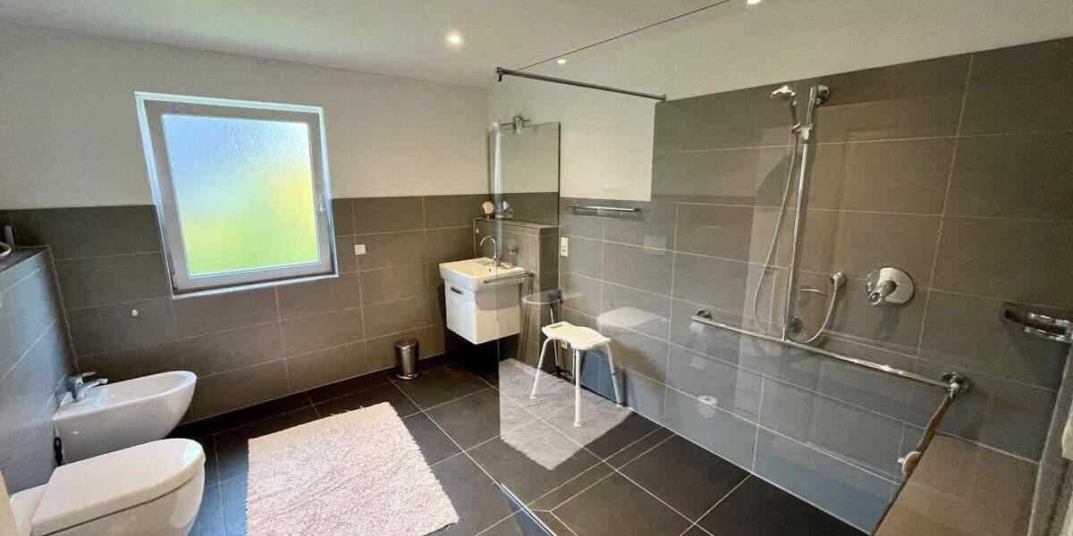 Mehrfamilienhaus, Wohnhaus Leverkusen Schlebusch - 6 Zimmer, 286 m&sup2;, 1.700.000&euro; | Angebot:25275714