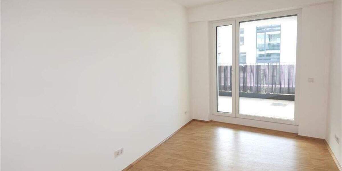 Attraktive 4 Zi. Neubauwohnung mit EBK und Fußbodenheizung plus Sonnenterrasse. 4 zimmer