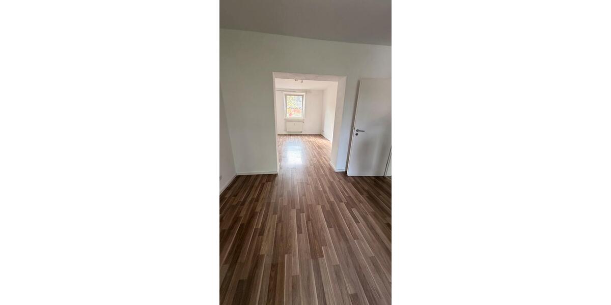 Etagenwohnung Düsseldorf Oberbilk - 2 Zimmer, 61 m&sup2;, 820&euro; | Angebot:26415625