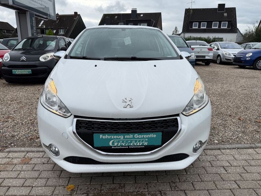 Peugeot 208 100.000 km 5.999 € Essen 45355