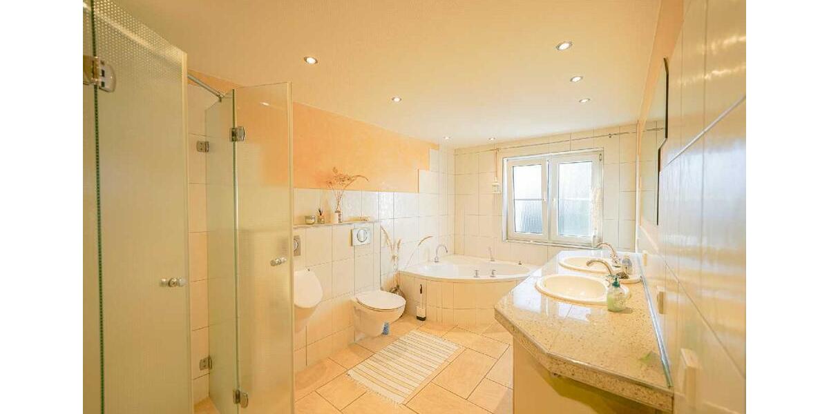 Freistehendes Einfamilienhaus mit Garten und Sonnenbalkon 5 zimmer