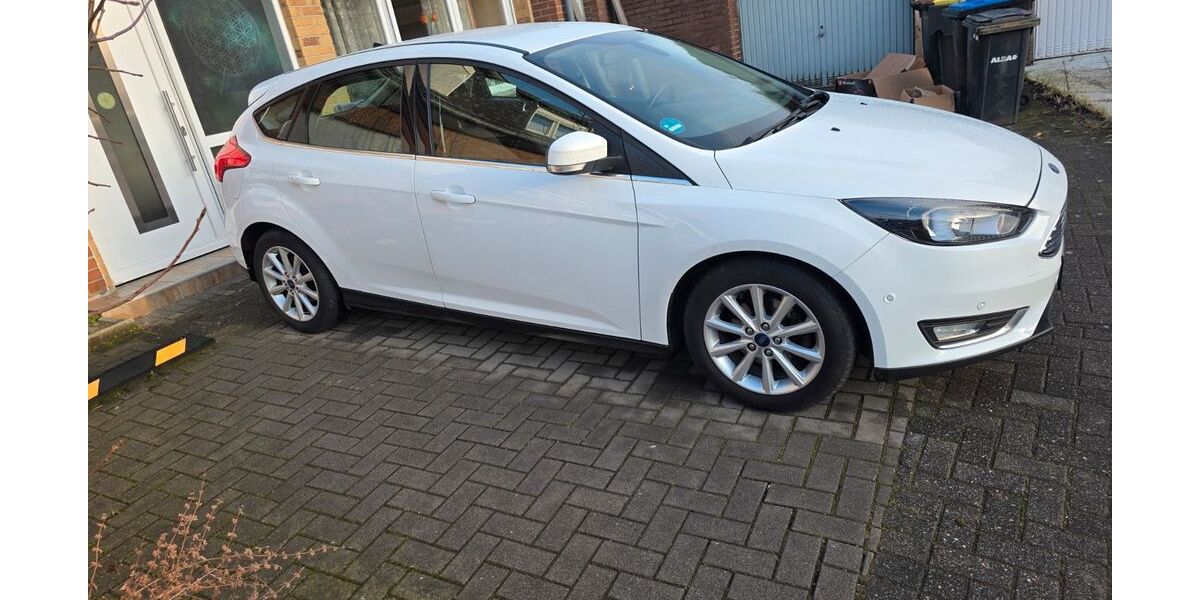 Ford Focus 114.000 km 8.300 &euro; Grevenbroich 41515