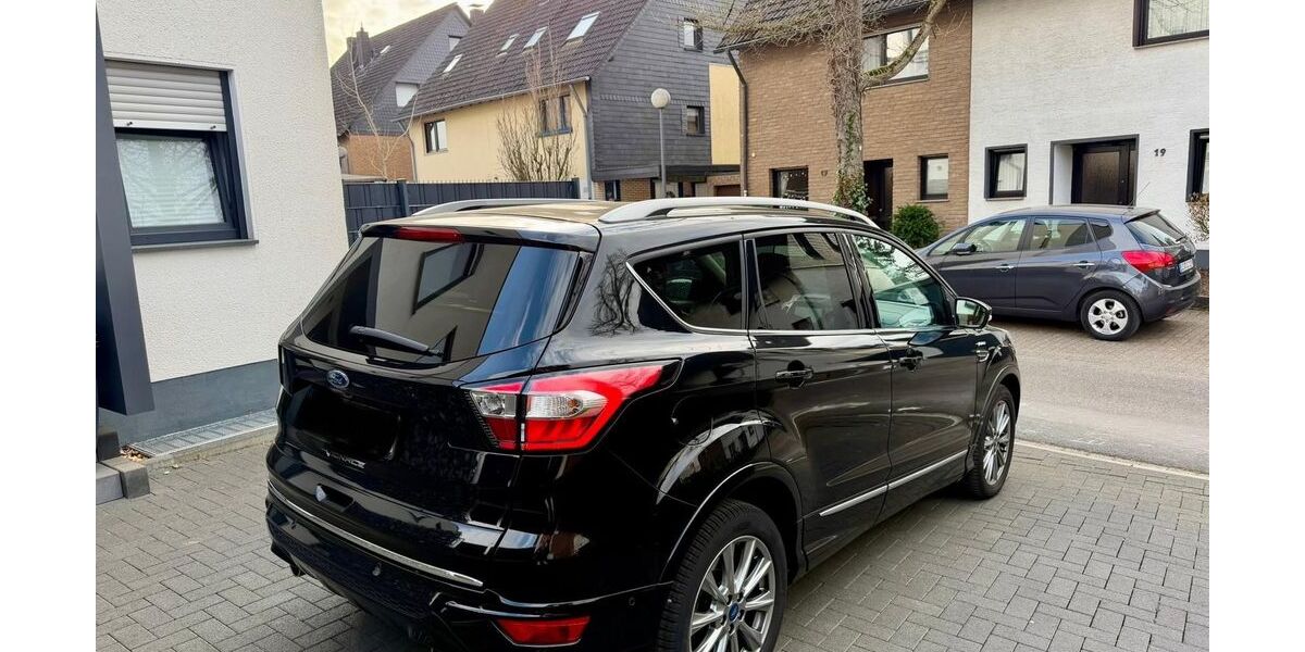 Ford Kuga 59.850 km 17.100 &euro; Leverkusen 51371