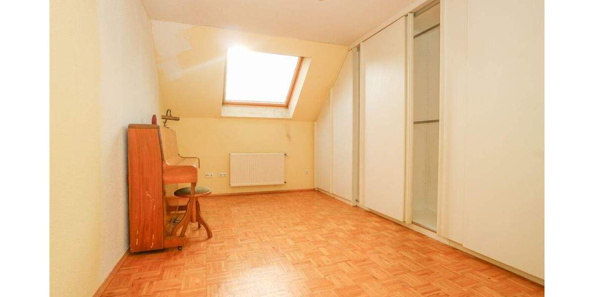 Doppelhaushälfte Grevenbroich / Neuenhausen Neuenhausen - 5 Zimmer, 132 m&sup2;, 445.000&euro; | Angebot:25777110