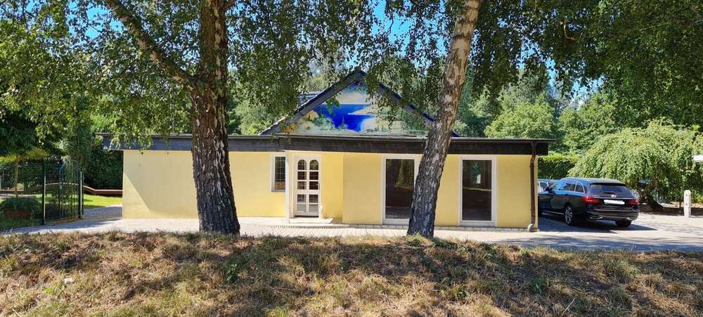 Haus zum Kaufen in Willich 725.000 € 225 m²