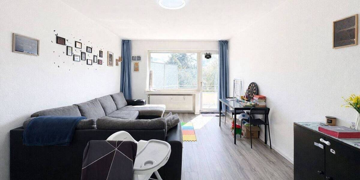Etagenwohnung Düsseldorf Holthausen - 3 Zimmer, 87 m&sup2;, 990&euro; | Angebot:26916769