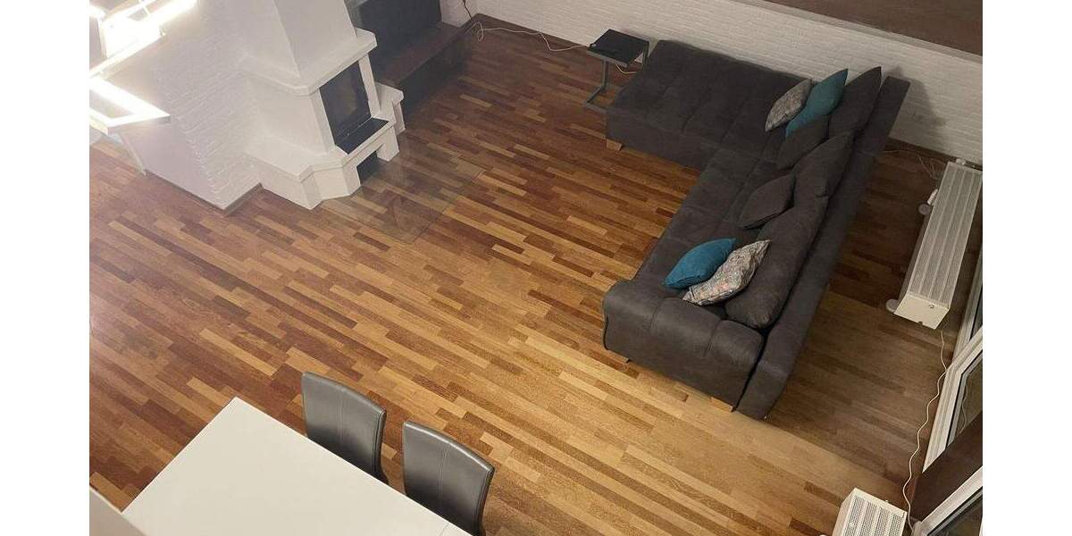 Möblierte Wohnung mit Galerie in einer Top-Lage, Pauschalmiete 4 zimmer