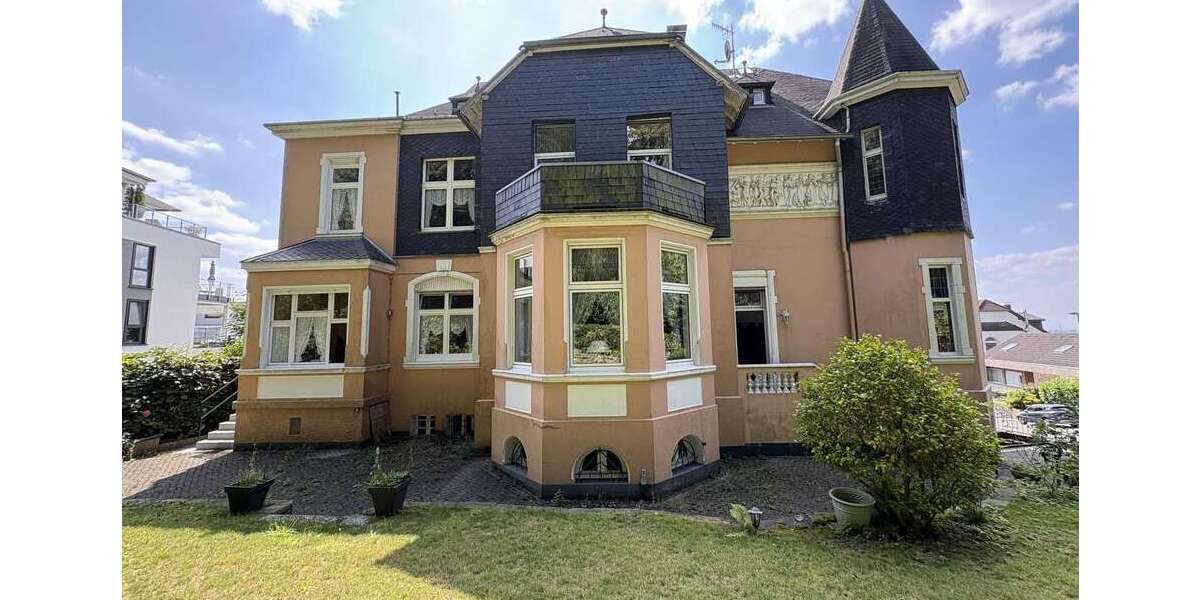 Haus zum Kaufen in Remscheid 975.000 € 460 m² 14 zimmer