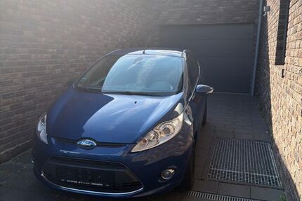 Ford Fiesta 97.210 km 3.850 &euro; Dormagen 41542