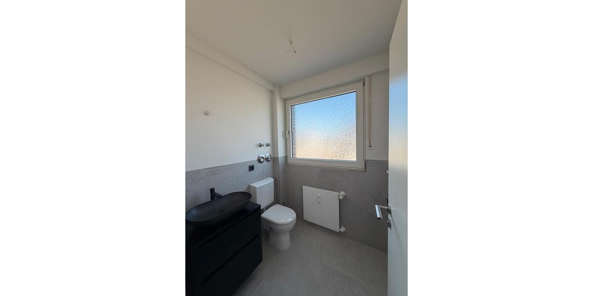 Dachgeschoßwohnung Langenfeld (Rheinland) - 3 Zimmer, 87 m&sup2;, 1.200&euro; | Angebot:26301690