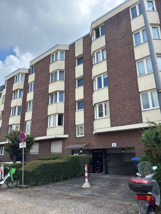 Eigentums - AppartementWohnung mit Tiefgaragenstellplatz in Marienburg - 1 km zum Rhein, 2 km zur A 4, 4 km zum Dom
