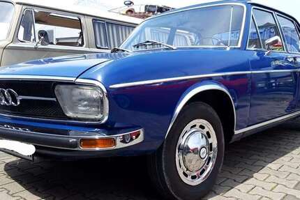Audi 100