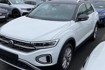 VW T-Roc 4.965 km 29.650 € Hilden 40721