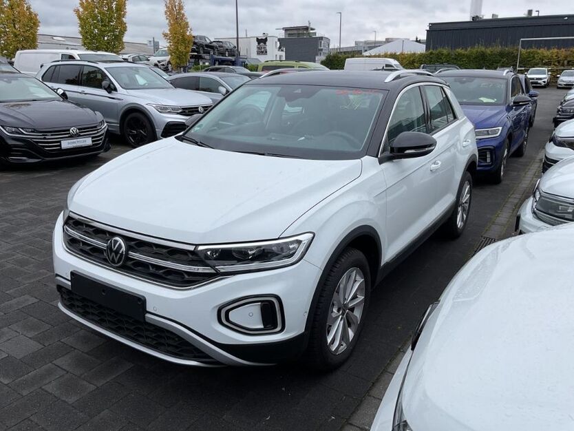 VW T-Roc 4.965 km 29.650 € Hilden 40721
