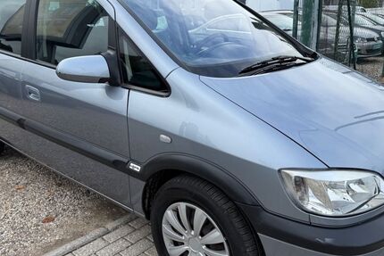 Opel Zafira 157.000 km 3.700 € Essen 45355