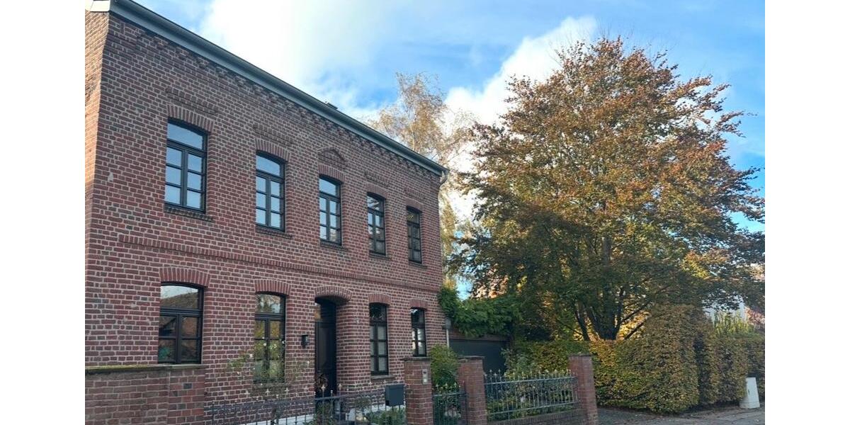 Einfamilienhaus Mönchengladbach West - 7 Zimmer, 290 m&sup2;, 3.600&euro; | Angebot:26126569
