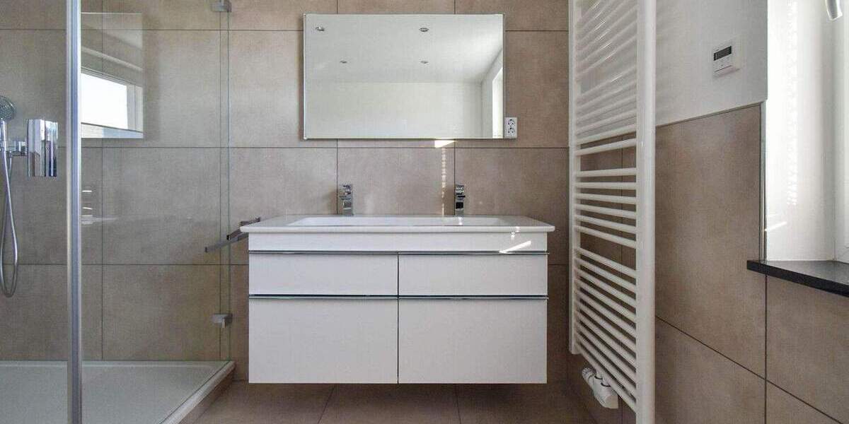 Modernisiertes Raumwunder mit 463 m² Grundstück, 3-fach Glas & FB - Heizung in Toplage von Buchholz 4 zimmer