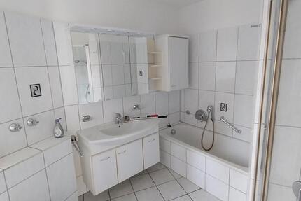 Wohnung Leverkusen Schlebusch - 3 Zimmer, 100 m&sup2;, 950&euro; | Angebot:26287797