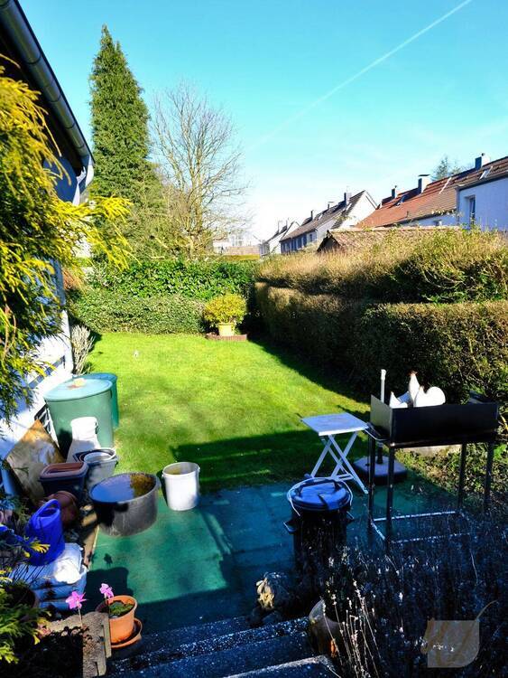 Familientraum mit Gartenidylle. Platz für Kinder, Tiere & gemeinsame Momente