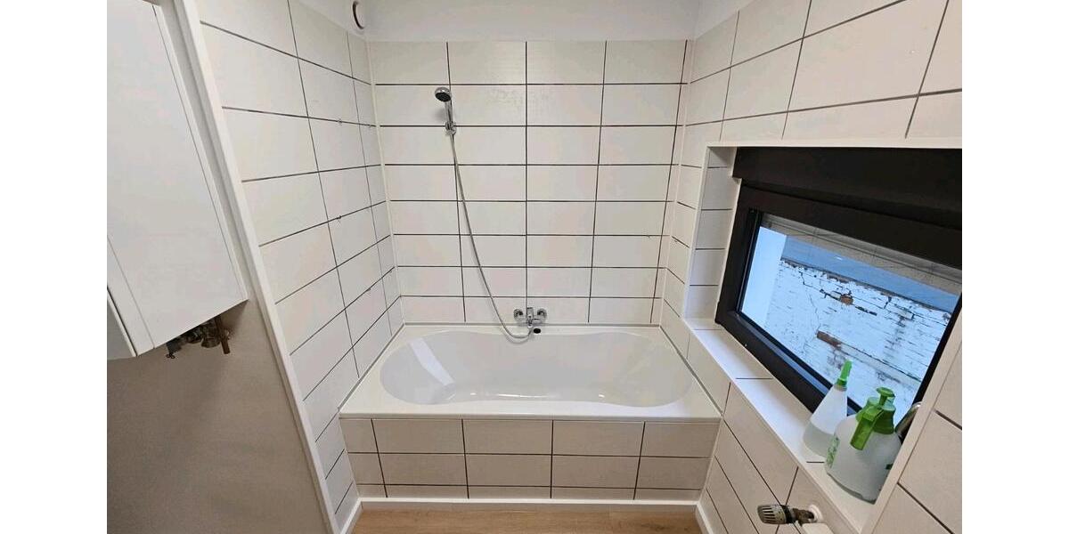 Etagenwohnung Solingen Höhscheid - 2 Zimmer, 51 m&sup2;, 900&euro; | Angebot:26044653