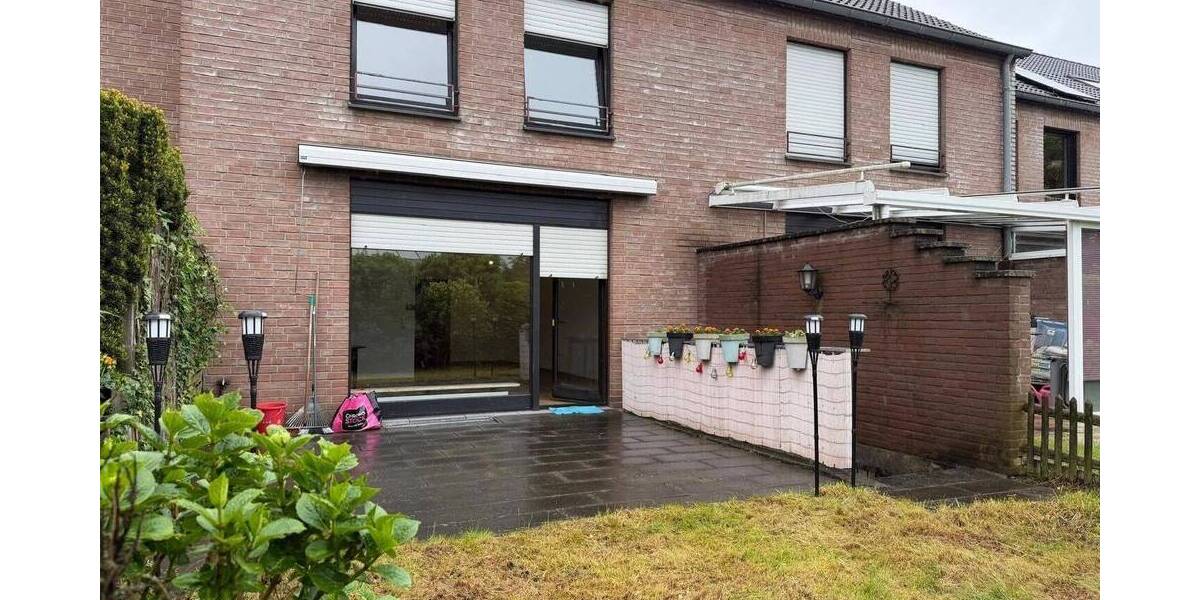 Reihenmittelhaus Krefeld Kempener Feld/Baakeshof - 6 Zimmer, 135 m&sup2;, 360.000&euro; | Angebot:26779006
