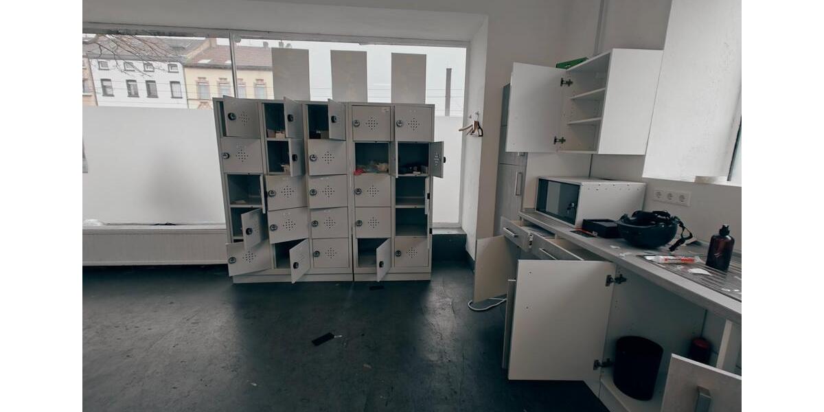 Gewerbeobjekt Düsseldorf Stadtbezirk 5 - 3.999&euro; | Angebot:21092770