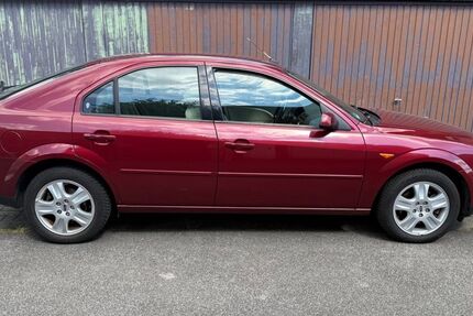 Ford Mondeo 295.000 km 1.800 &euro; Köln 50667