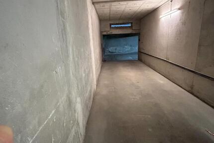 Garagen / Stellplätze Düsseldorf Oberbilk - 35&euro; | Angebot:24309890