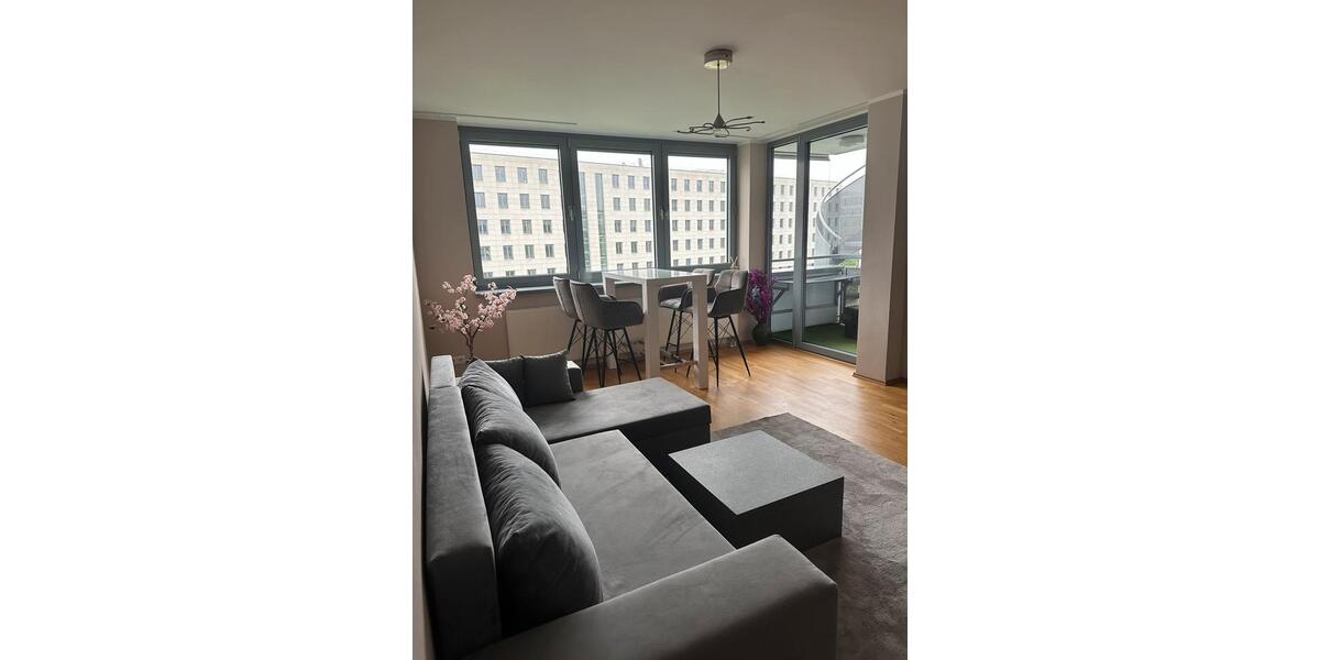 Etagenwohnung Düsseldorf Heerdt - 1 Zimmer, 40 m&sup2;, 1.429&euro; | Angebot:26534217