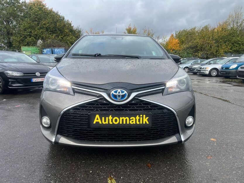 Toyota Yaris 69.000 km 11.580 € BOTTROP 46238