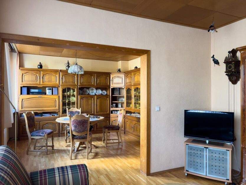 Mehrgenerationen-Familien-Haus in Bestlage 1 zimmer