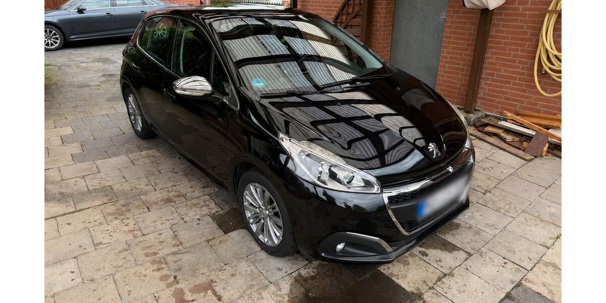 Peugeot 208 177.000 km 4.499 &euro; Neukirchen-Vluyn 47506