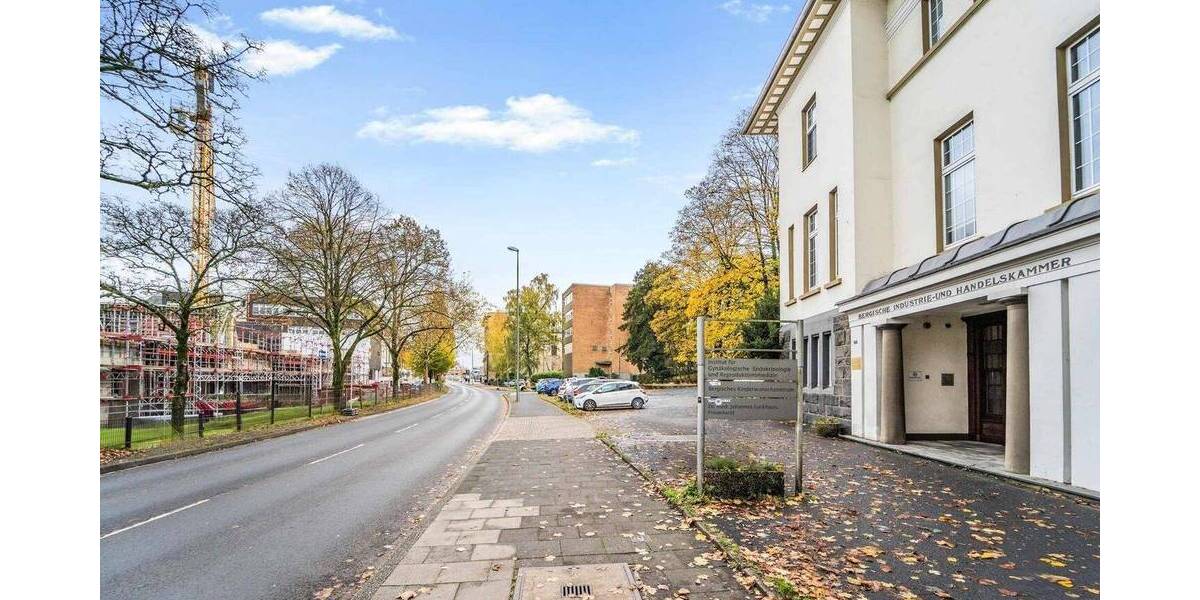 Exklusives Wohn- und Geschäftshaus mit langfristigen Mietern in Toplage am Allee-Center 6 zimmer