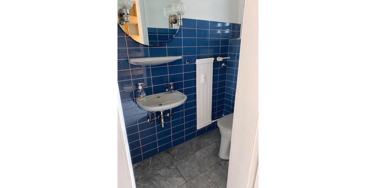 Erdgeschoßwohnung Krefeld - 3 Zimmer, 120 m&sup2;, 1.250&euro; | Angebot:25714479