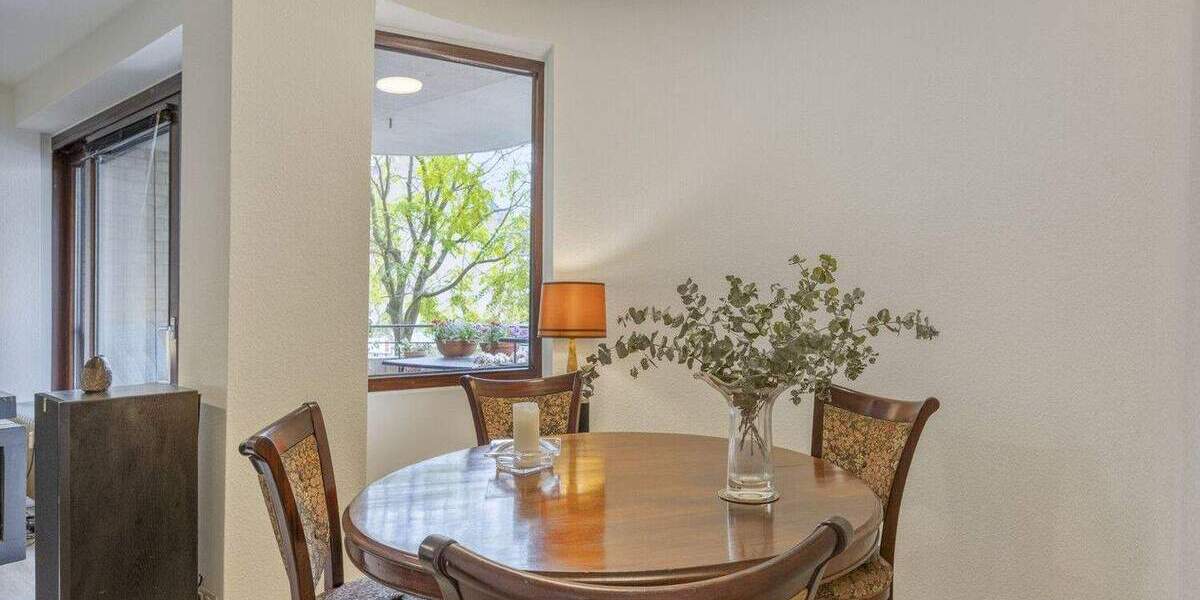 Etagenwohnung Düsseldorf Derendorf - 3 Zimmer, 90 m&sup2;, 329.000&euro; | Angebot:25835356