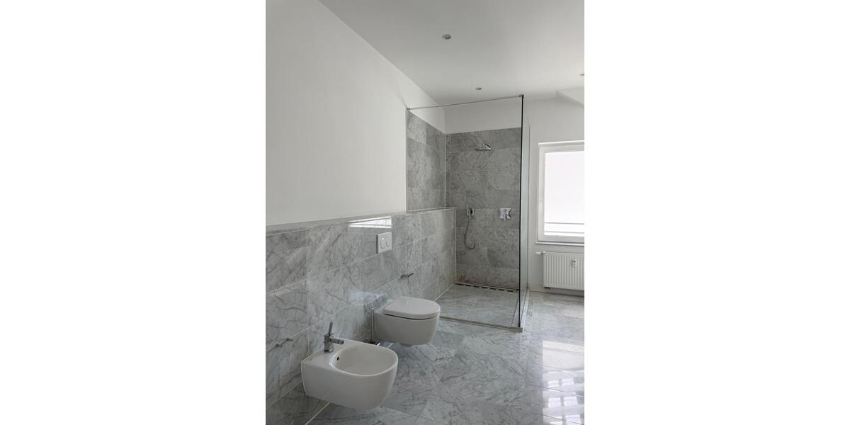 Maisonettenwohnung Solingen Ohligs - 2 Zimmer, 130 m&sup2;, 1.500&euro; | Angebot:25793322