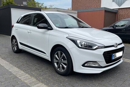 Hyundai i20 177.000 km 6.750 &euro; Moers 47443