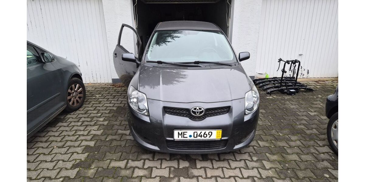 Toyota Auris 169.000 km 2.000 &euro; Erkrath 40699