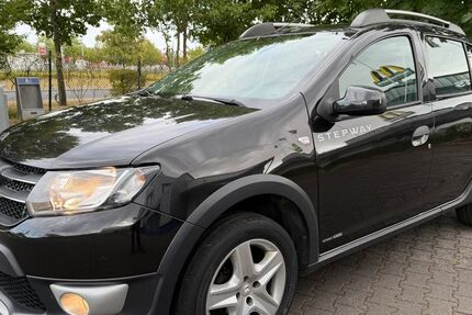 Dacia Sandero 157.000 km 3.999 &euro; Neuss 41468