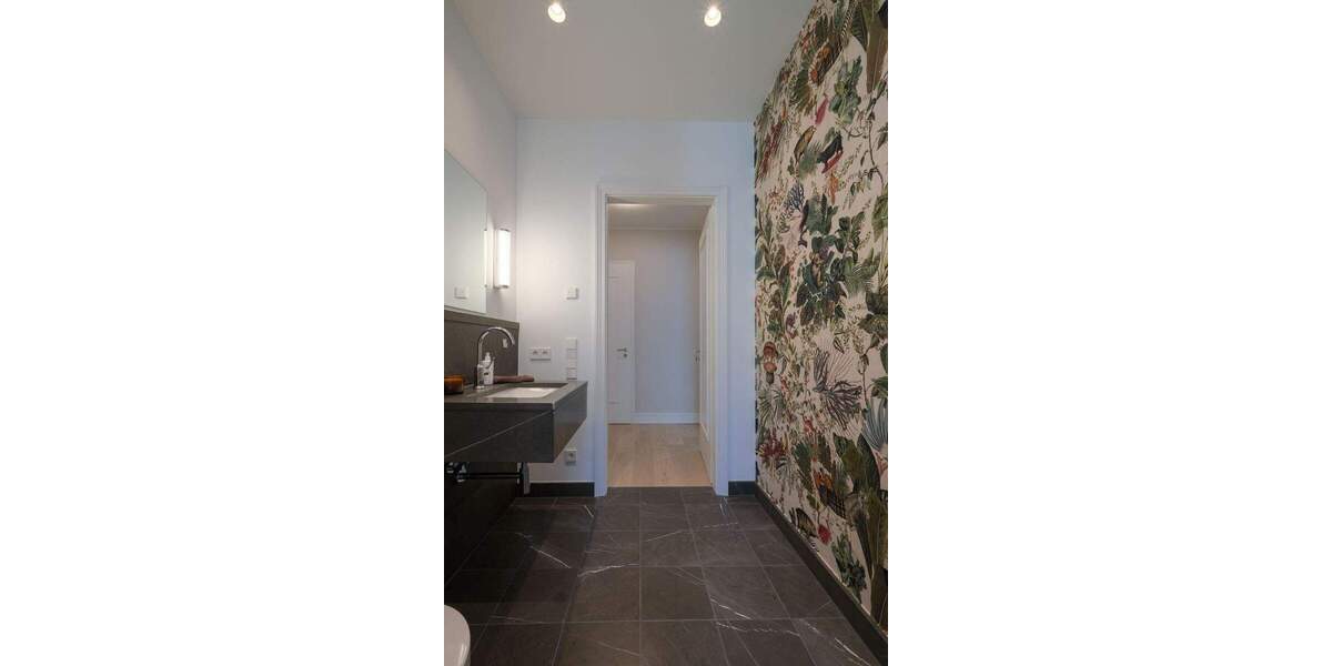 Exklusive Wohnung im ruhigen Hinterhof in bester Lage der Carlstadt 5 zimmer